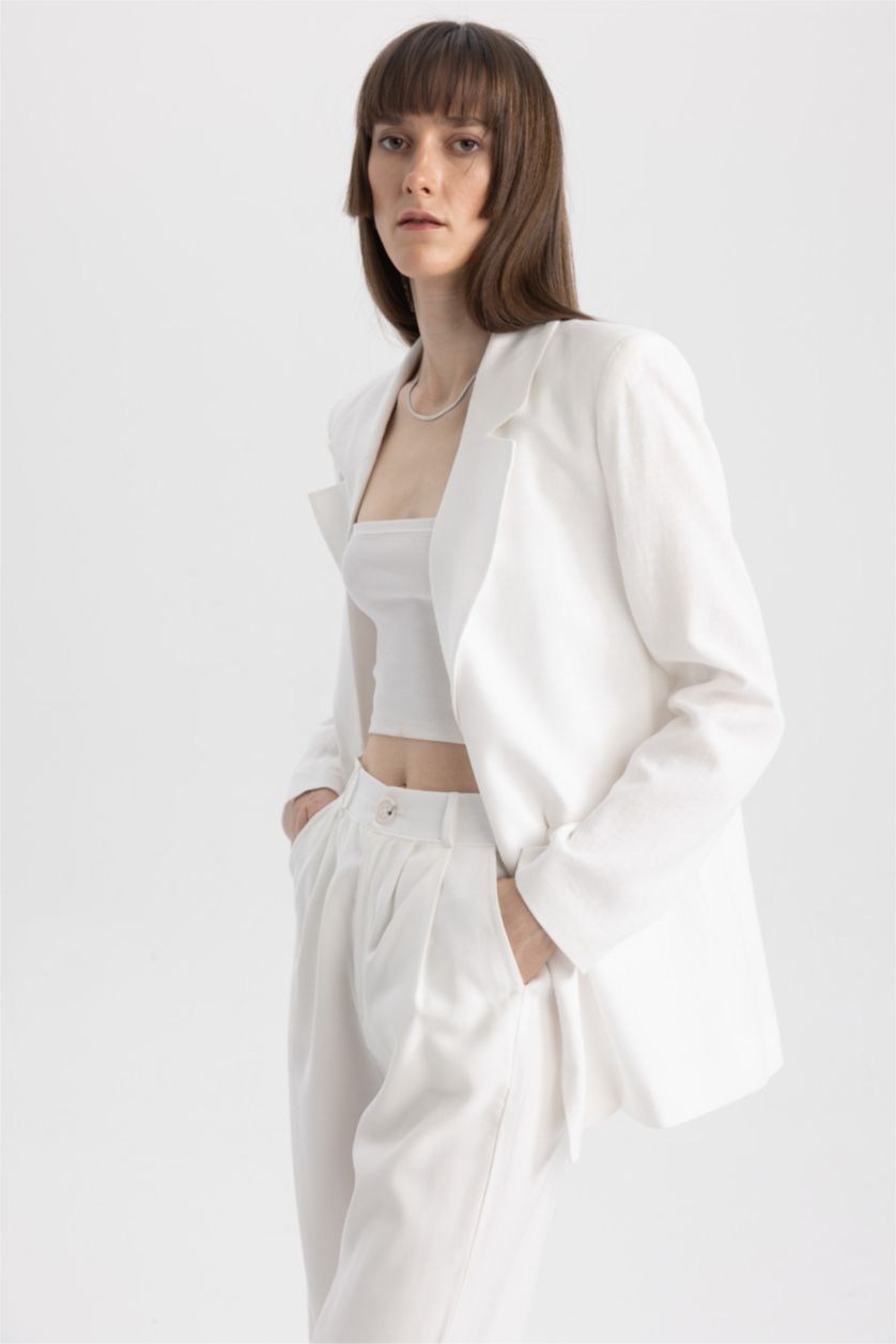 حريمي اوف وايت بليزر ابيض من مزيج الكتان اوفر سايز