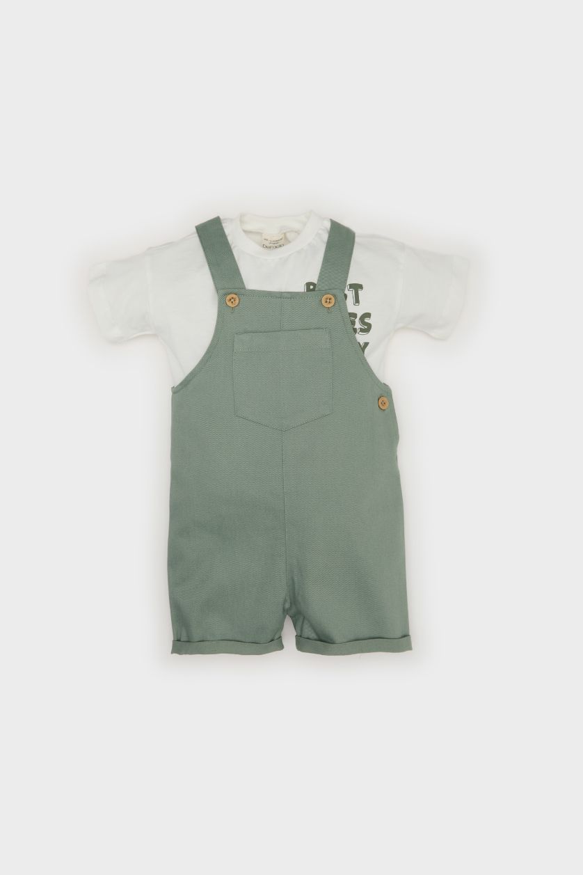 طفل صغير بيج فاتح طقم بيبي اولادي تيشيرت وسالوبيت بطبعة شعار - قطعتين