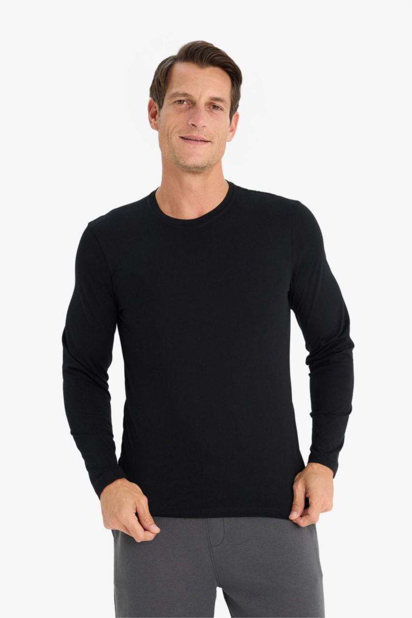 Men Black Slim Fit Knitted Tops