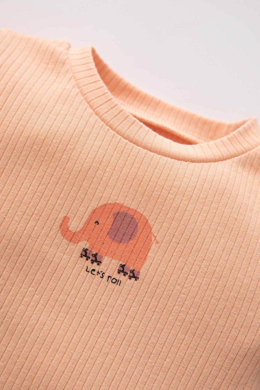 طفلة صغيرة زهري فاتح جمبسوت بناتي بطباعة الحيوانات مضلع