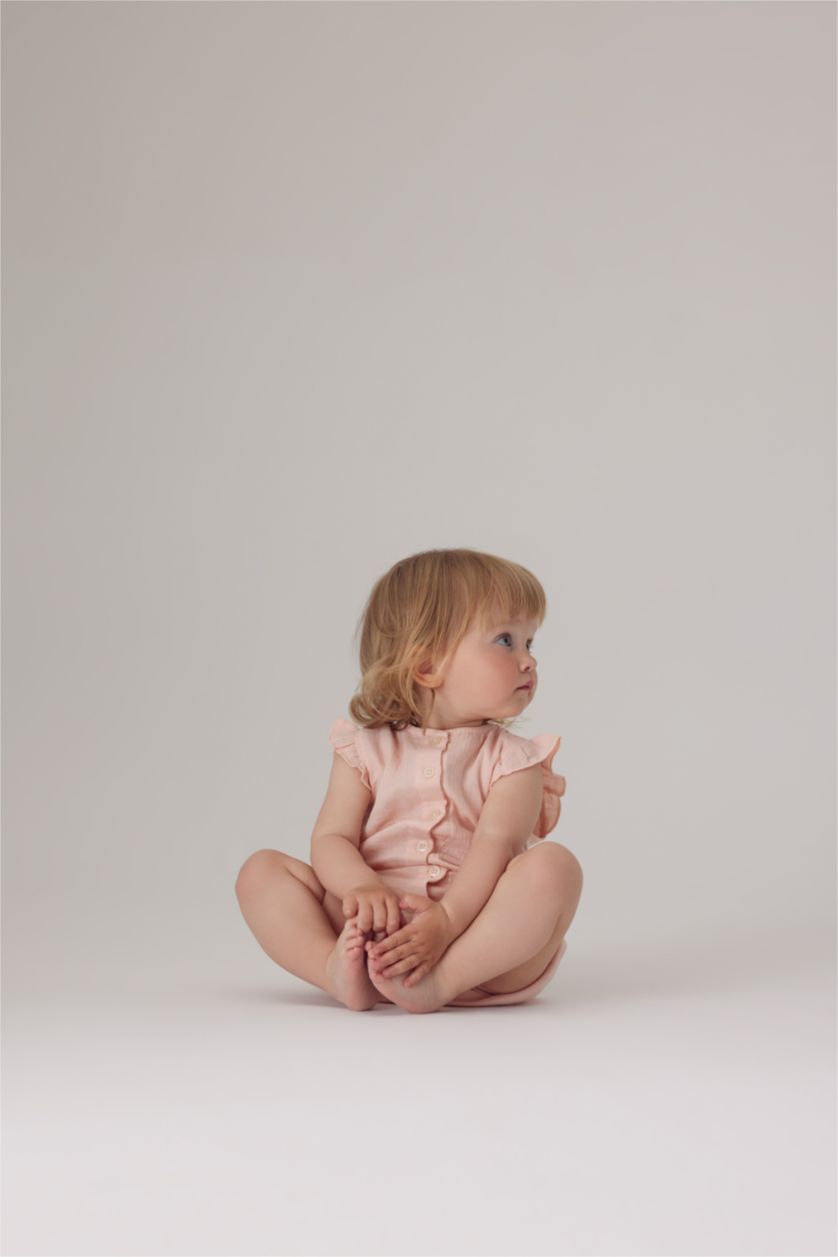 طفلة صغيرة زهري فاتح جمبسوت بناتي موسلين