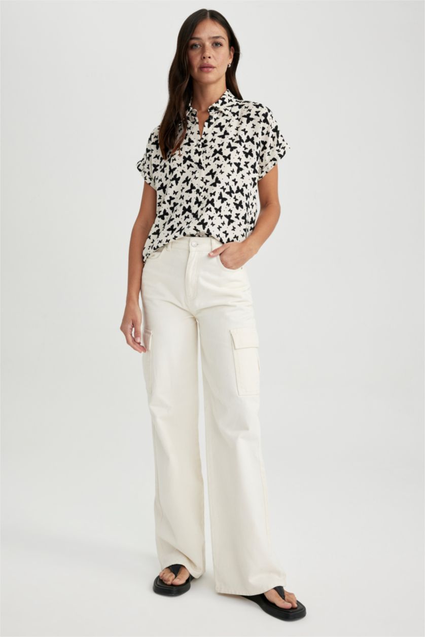 FEMME Beige Chemise à manches courtes imprimée à coupe régulière