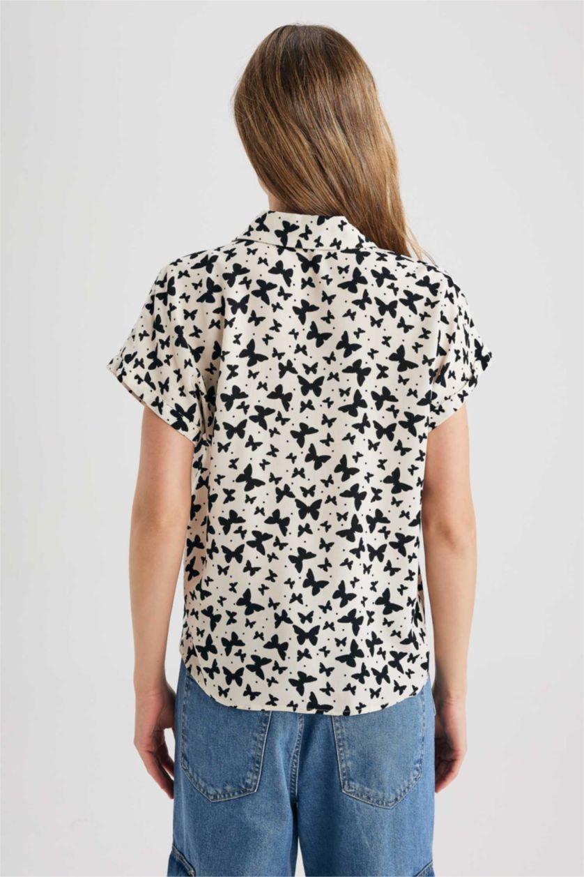 FEMME Beige Chemise à manches courtes imprimée à coupe régulière