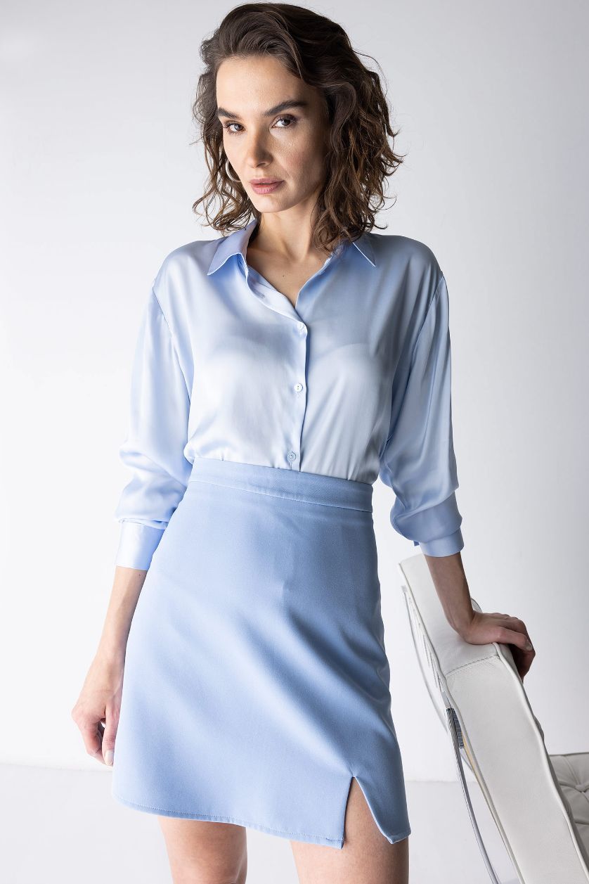 Жіночий Світло синій Сорочка з довгим рукавом стандартного крою із сатину для жінок