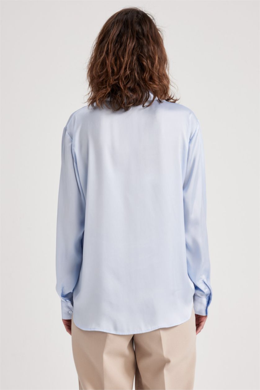 Жіночий Світло синій Сорочка з довгим рукавом стандартного крою із сатину для жінок
