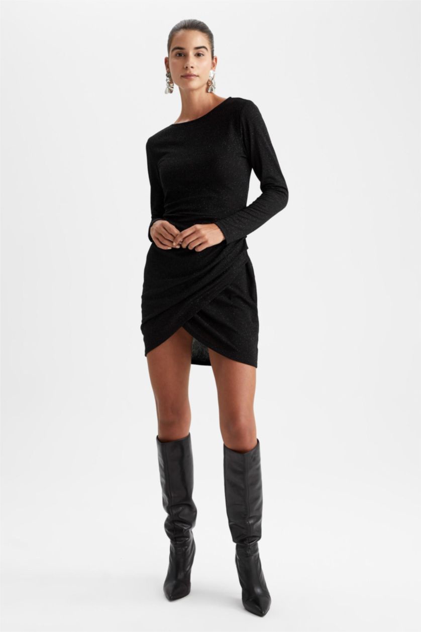 Woman Black Sequined Fabric Mini Dress