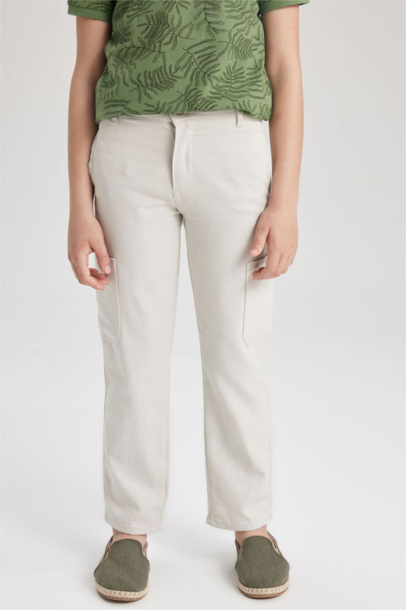 أولاد بيج فاتح بنطلون كتاني بقصة عادية بجيب كارجو