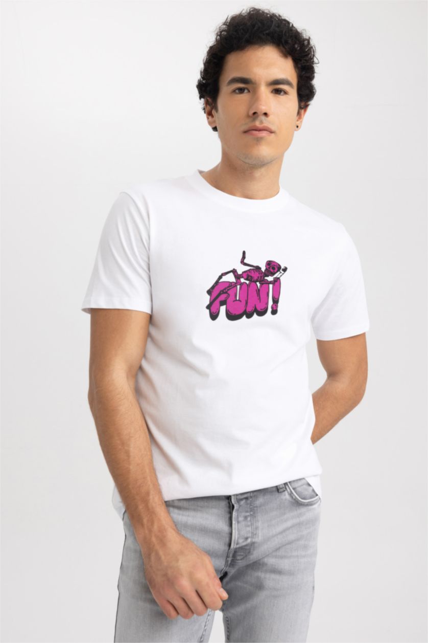 MAN White Slim Fit Crew Neck Printed Cotton T-Shirt