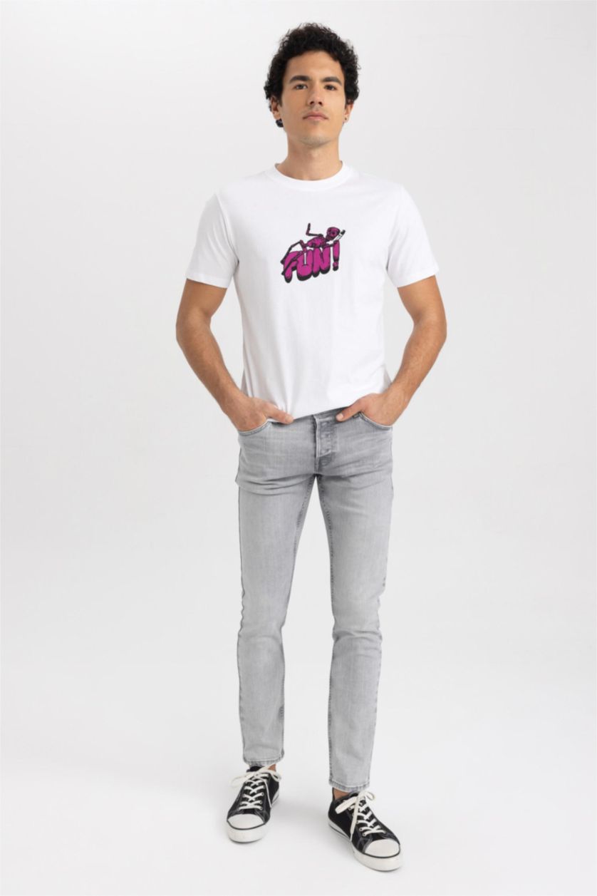 MAN White Slim Fit Crew Neck Printed Cotton T-Shirt