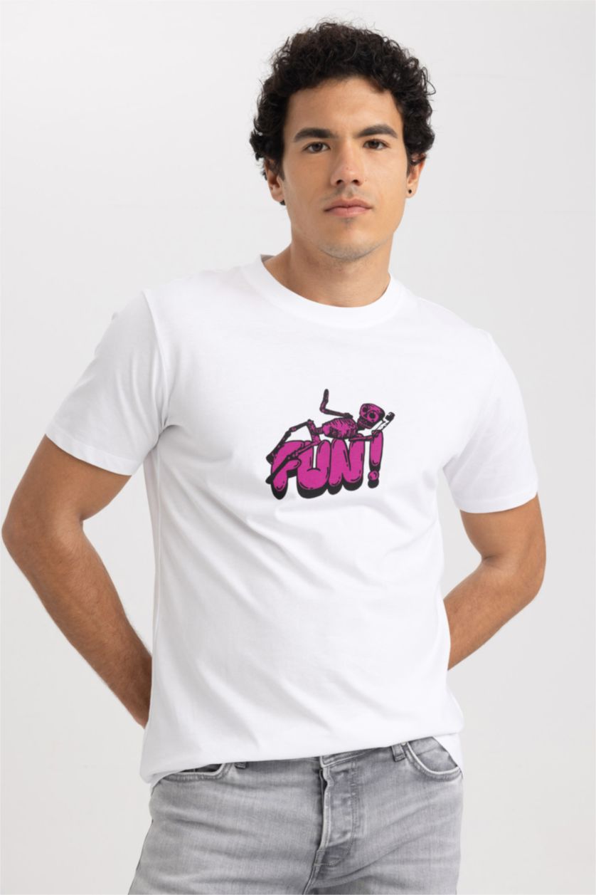 MAN White Slim Fit Crew Neck Printed Cotton T-Shirt