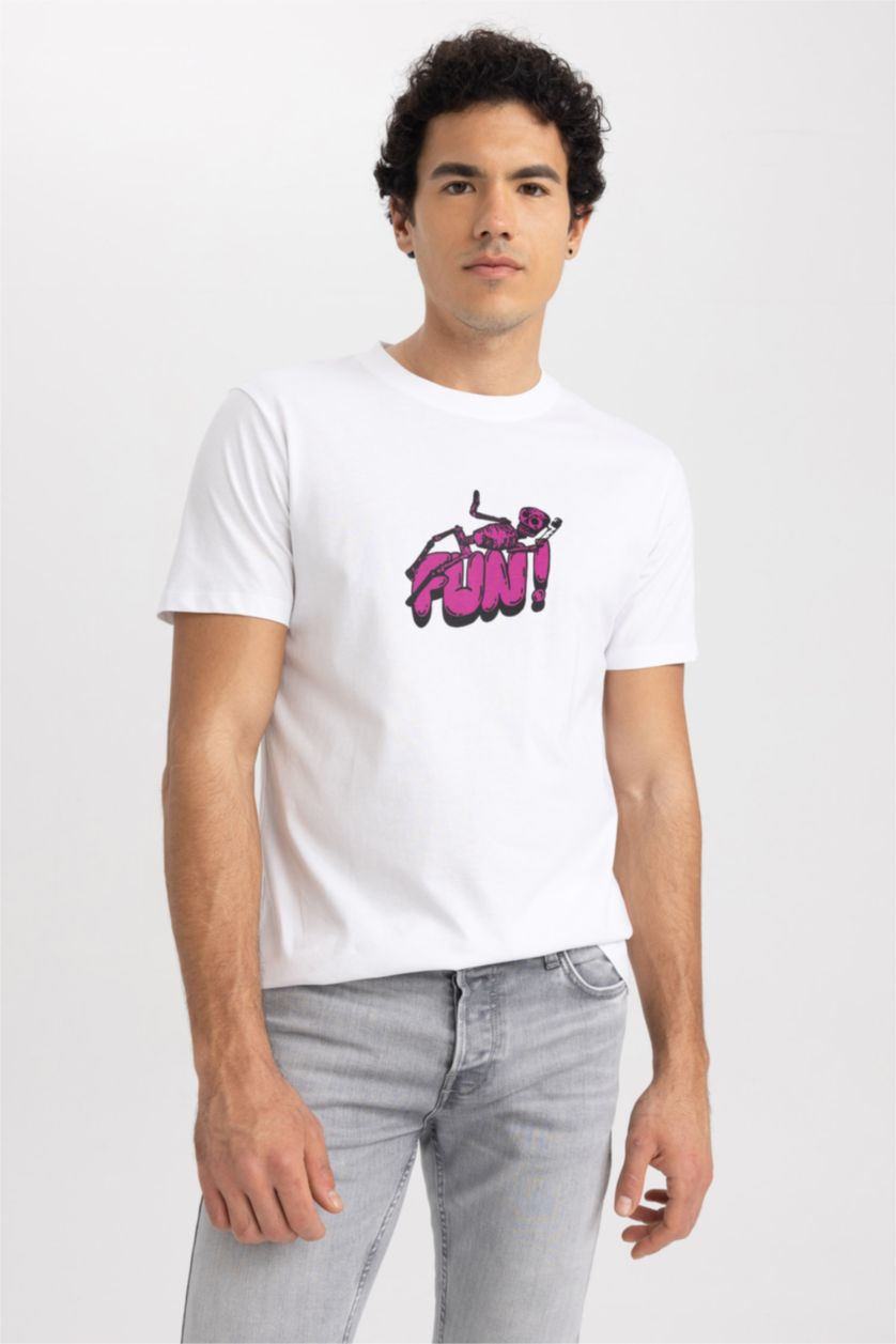 MAN White Slim Fit Crew Neck Printed Cotton T-Shirt