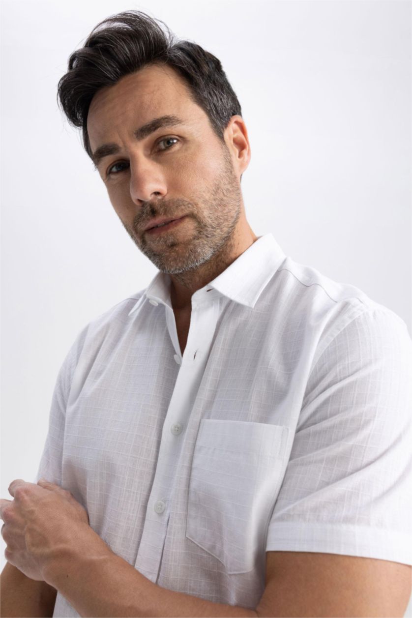 رجال أبيض قميص نص كم قصة عادية