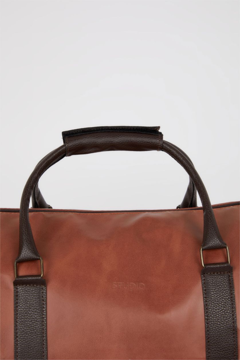 رجال بني شنطة سفر و رياضة جلد صناعي