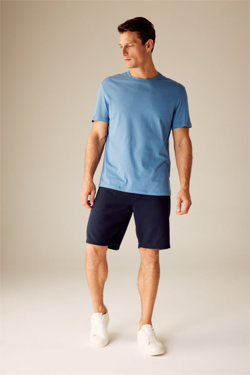 MAN NAVY Slim Fit Shorts