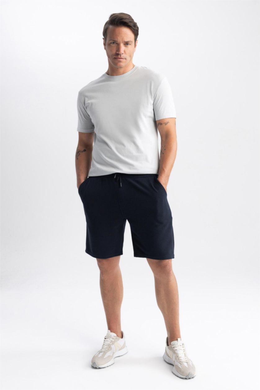 MAN NAVY Slim Fit Shorts
