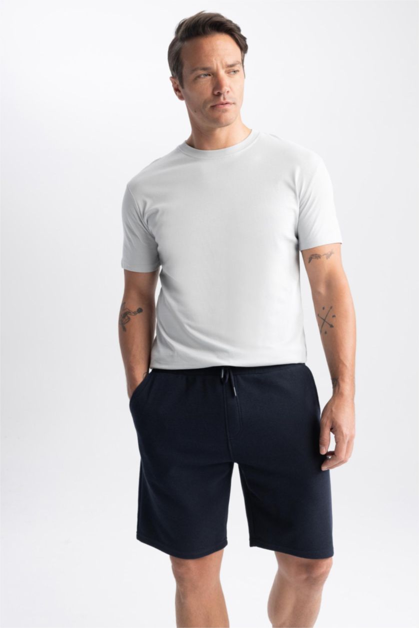 MAN NAVY Slim Fit Shorts