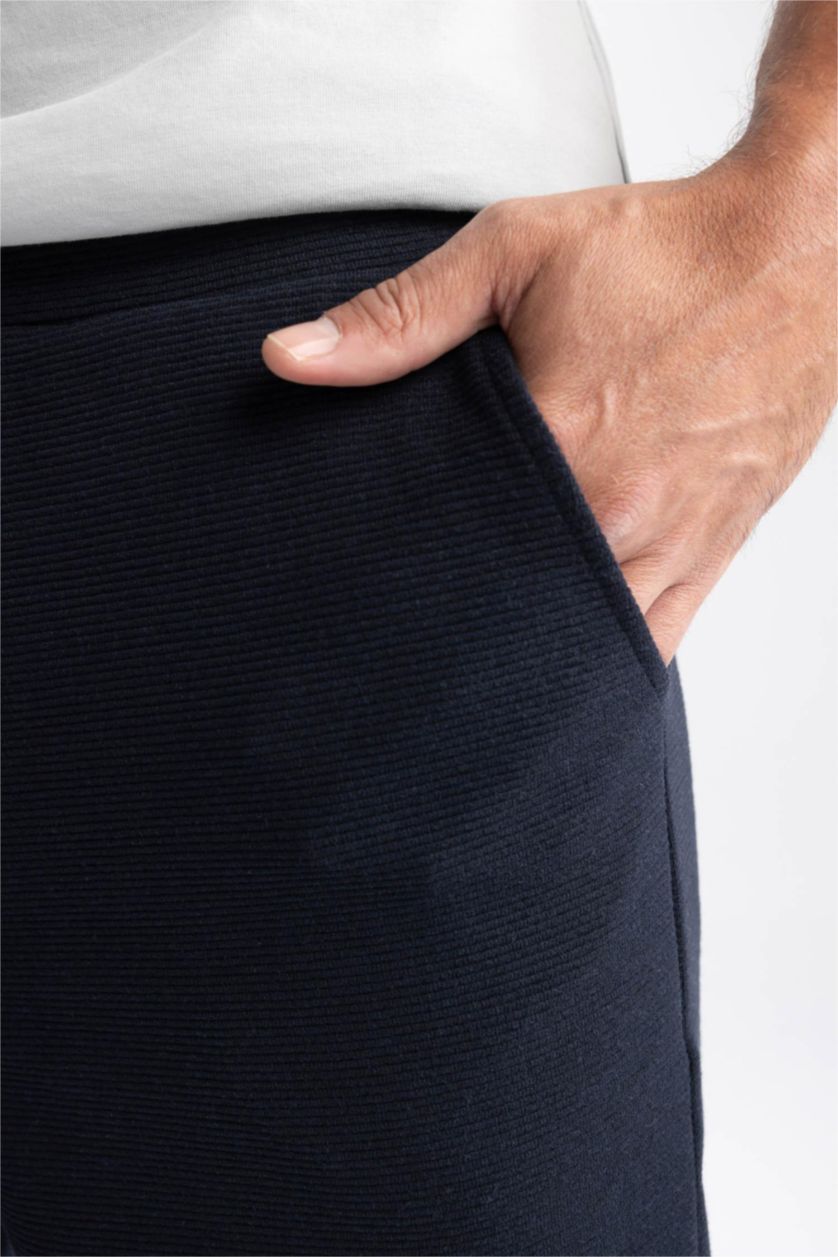 MAN NAVY Slim Fit Shorts