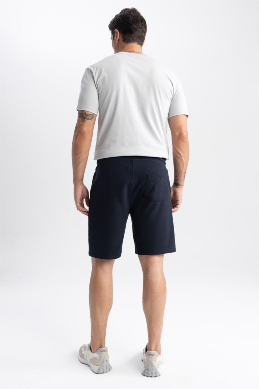 MAN NAVY Slim Fit Shorts