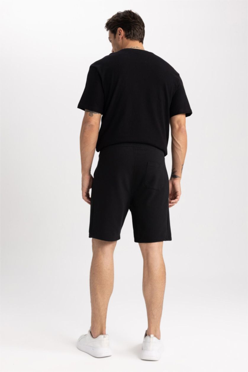 HOMME Noir Short Coupe Régulière