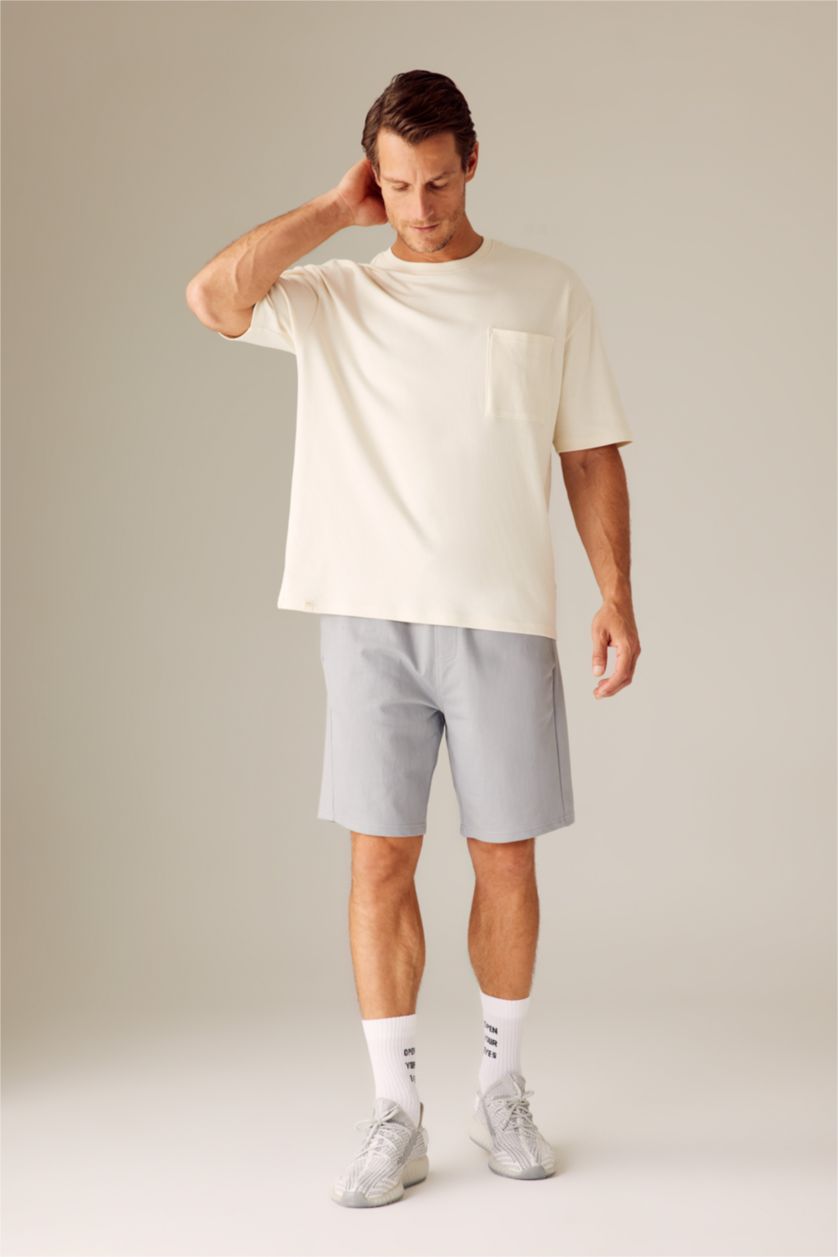 HOMME Gris Short basique à coupe régulière