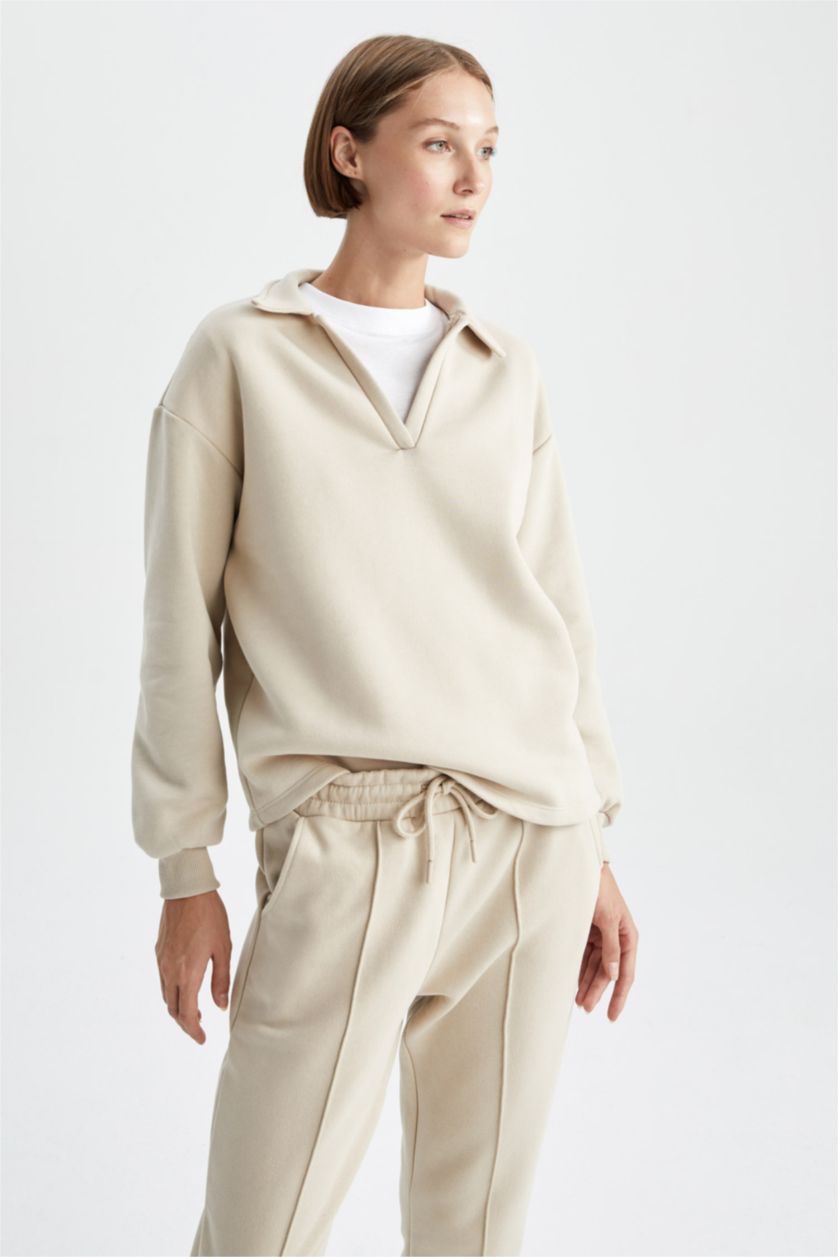 FEMME Beige Sweat- Shirt Coupe décontractée Col Polo Manche Longue