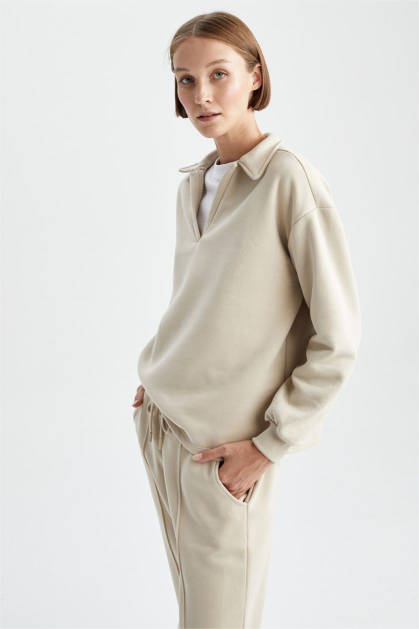 FEMME Beige Sweat- Shirt Coupe décontractée Col Polo Manche Longue