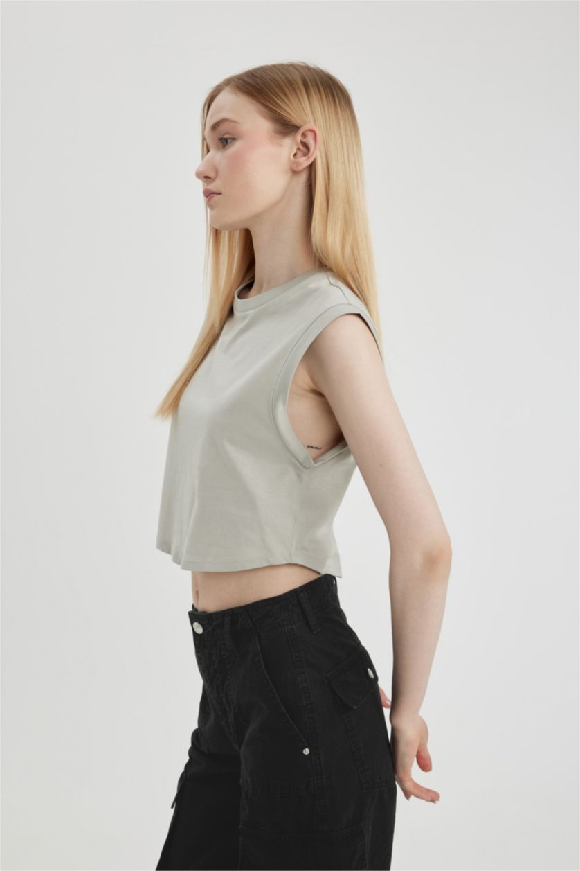 Woman Light Grey Loose Fit Sleeveless T-Shirt