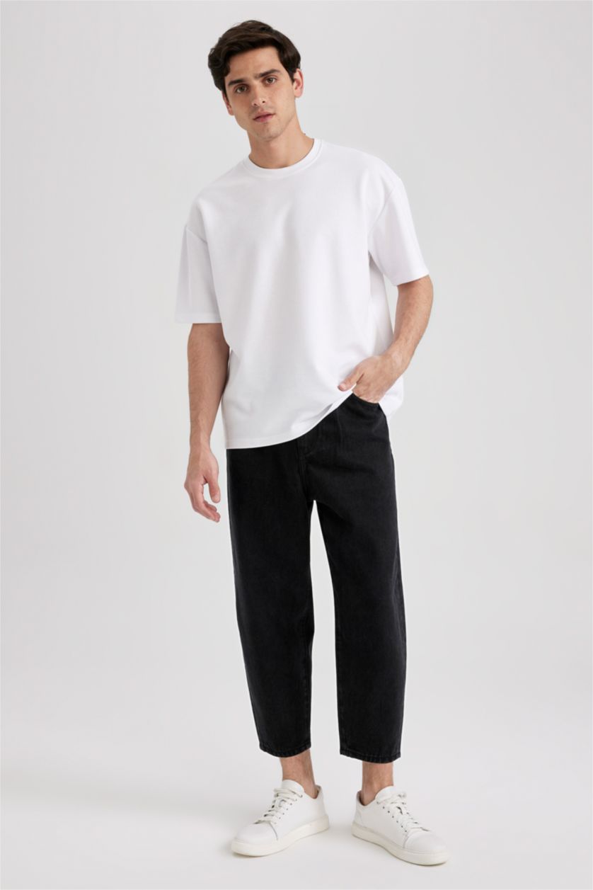 Man Black Balloon Fit Trousers