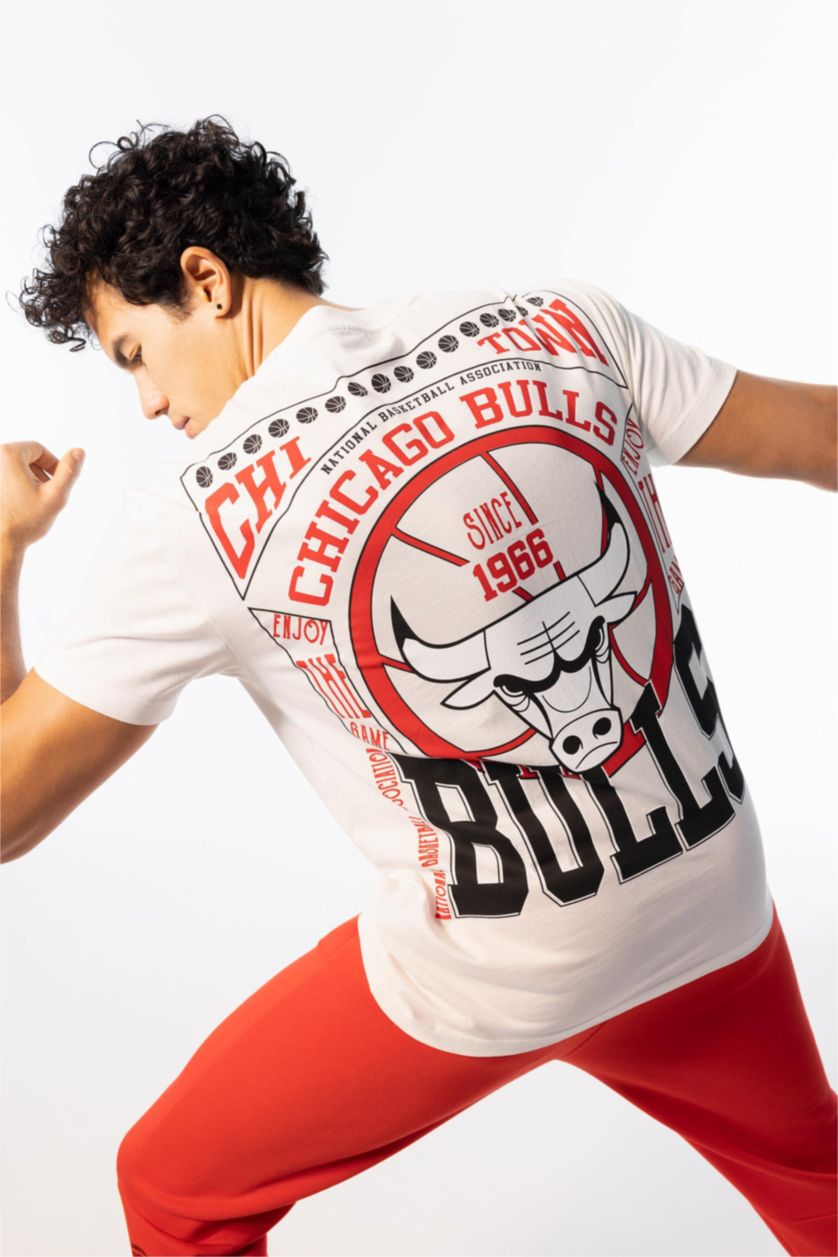 HOMME Écru Defacto Fit Nba Chicago Bulls Coupe Standard T-Shirt À Col Rond