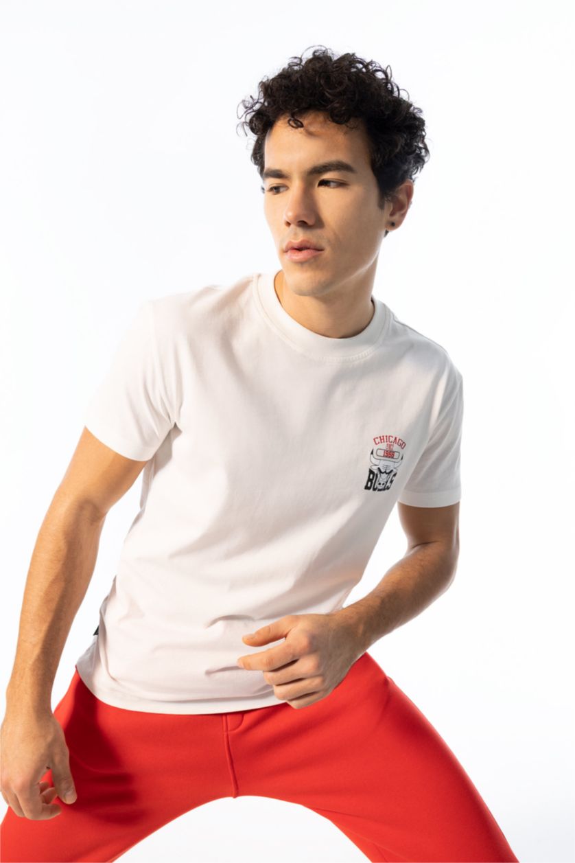 HOMME Écru Defacto Fit Nba Chicago Bulls Coupe Standard T-Shirt À Col Rond