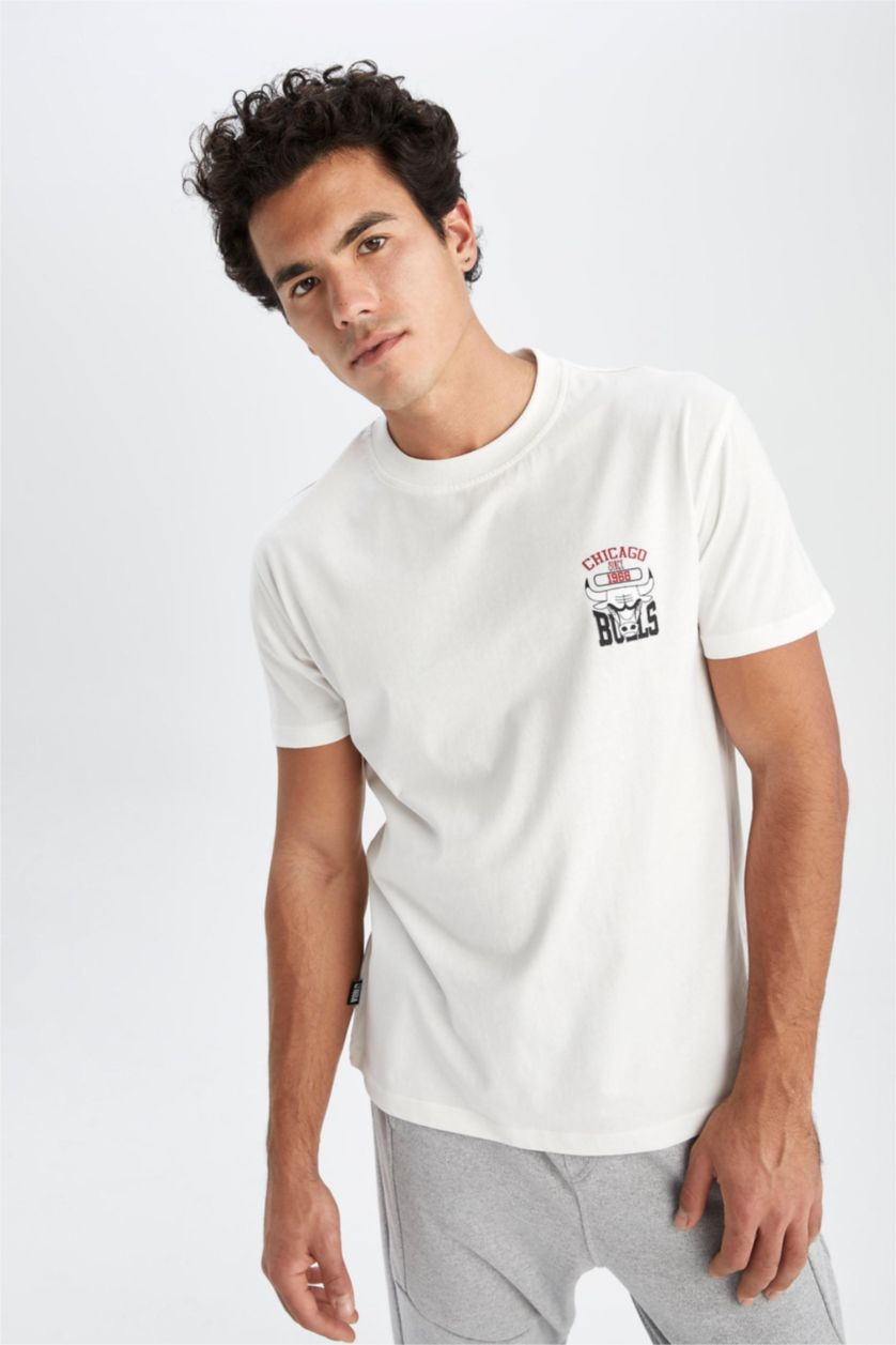 HOMME Écru Defacto Fit Nba Chicago Bulls Coupe Standard T-Shirt À Col Rond