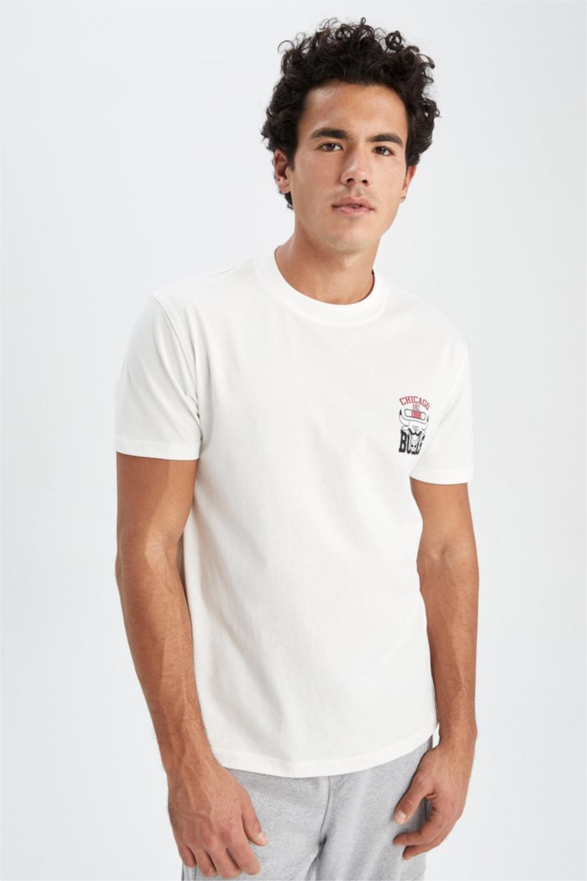 HOMME Écru Defacto Fit Nba Chicago Bulls Coupe Standard T-Shirt À Col Rond