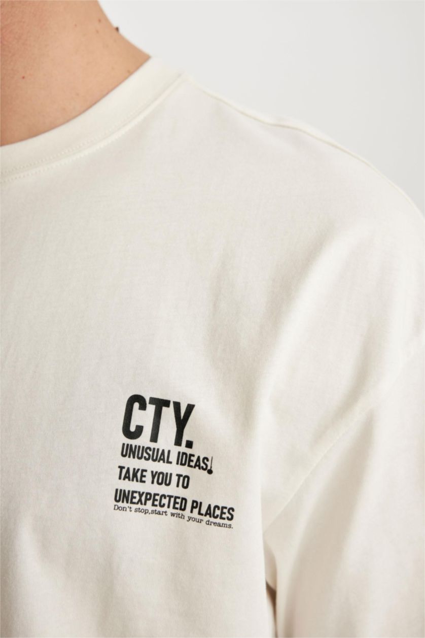 MAN Sand Comfort Fit Crew Neck Printed T-Shirt