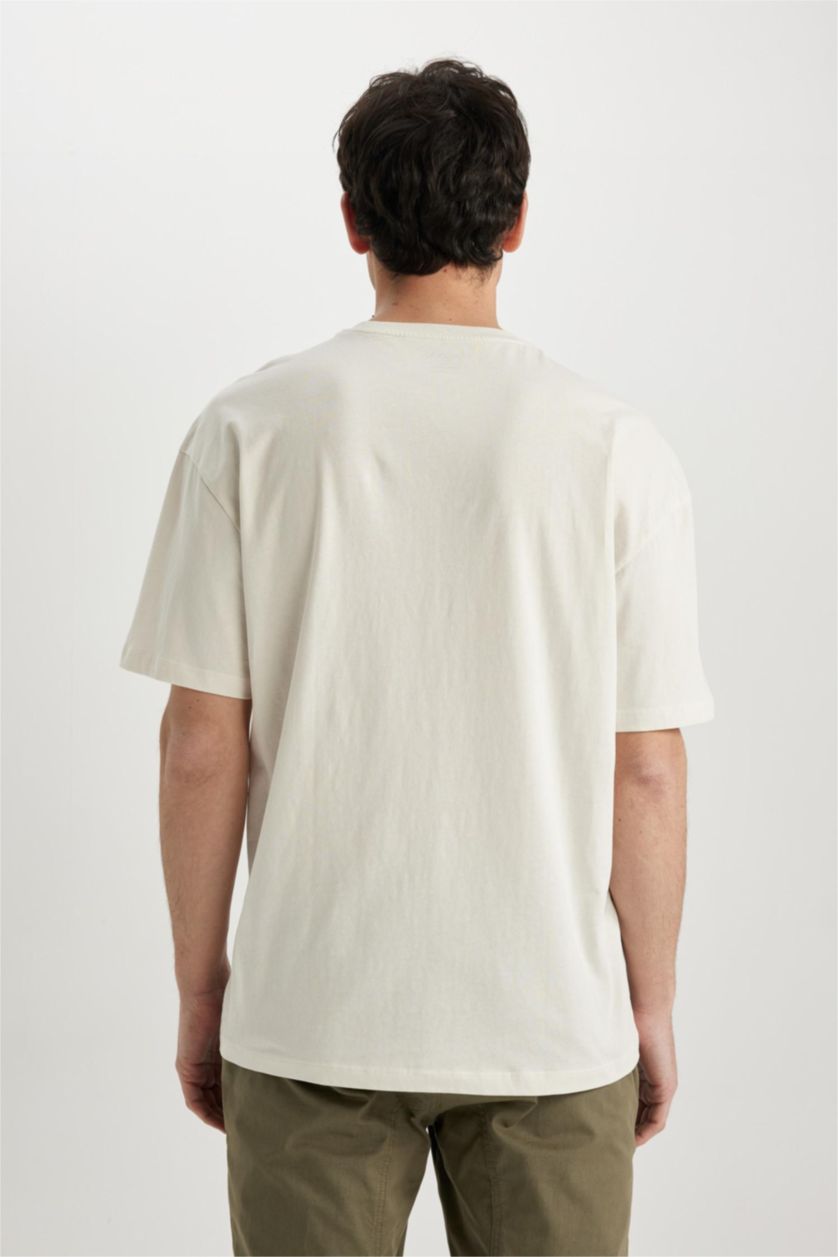 MAN Sand Comfort Fit Crew Neck Printed T-Shirt