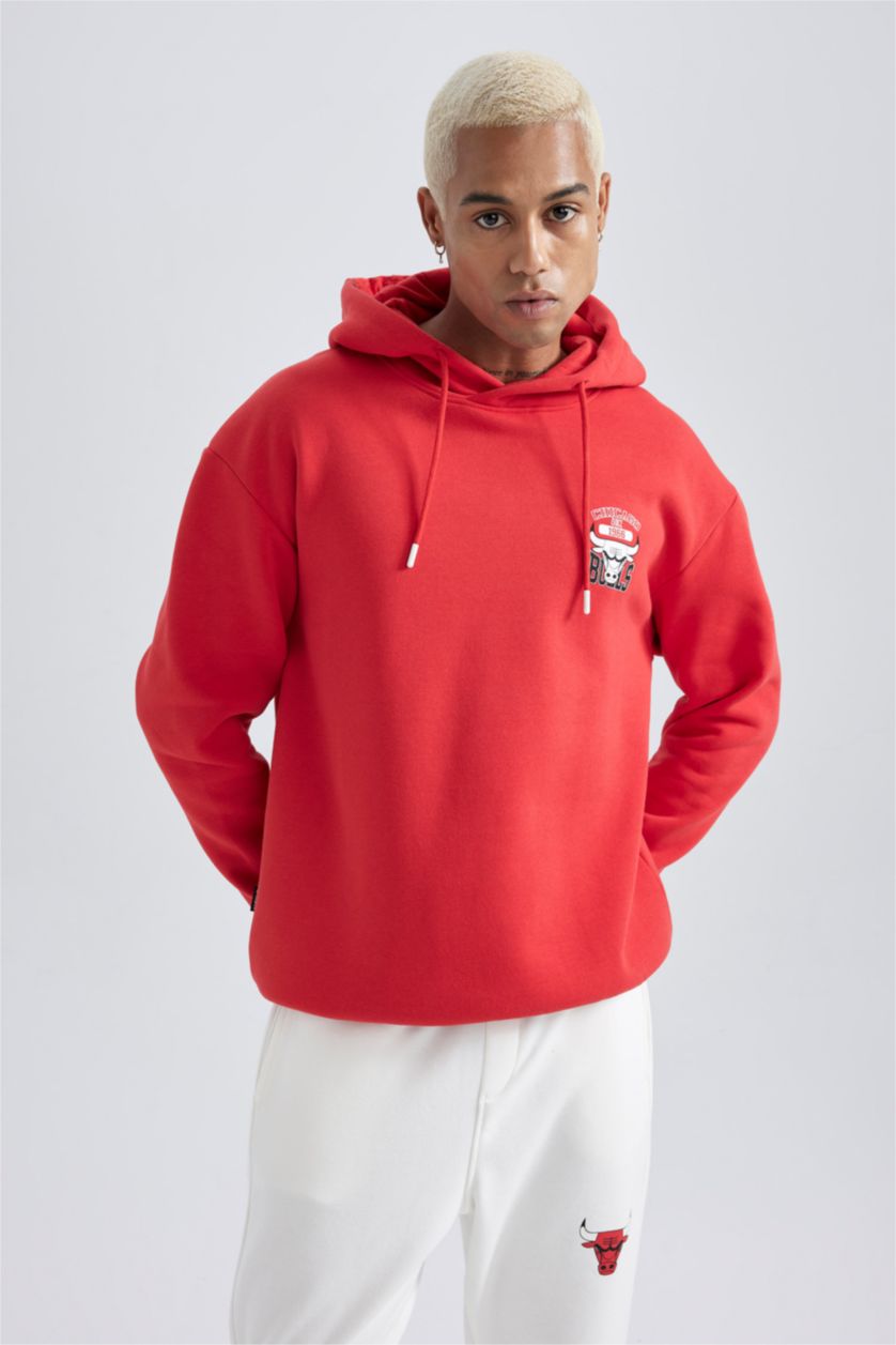 MAN Red Defacto Fit NBA Chicago Bulls Boxy Fit Hoodie Sweatshirt