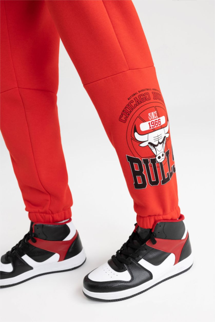 MAN Red Defacto Fit NBA Chicago Bulls Standard Fit Elastic Band Ankle Jogger