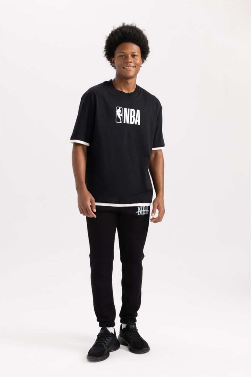 MAN Black Short Sleeve T-Shirt