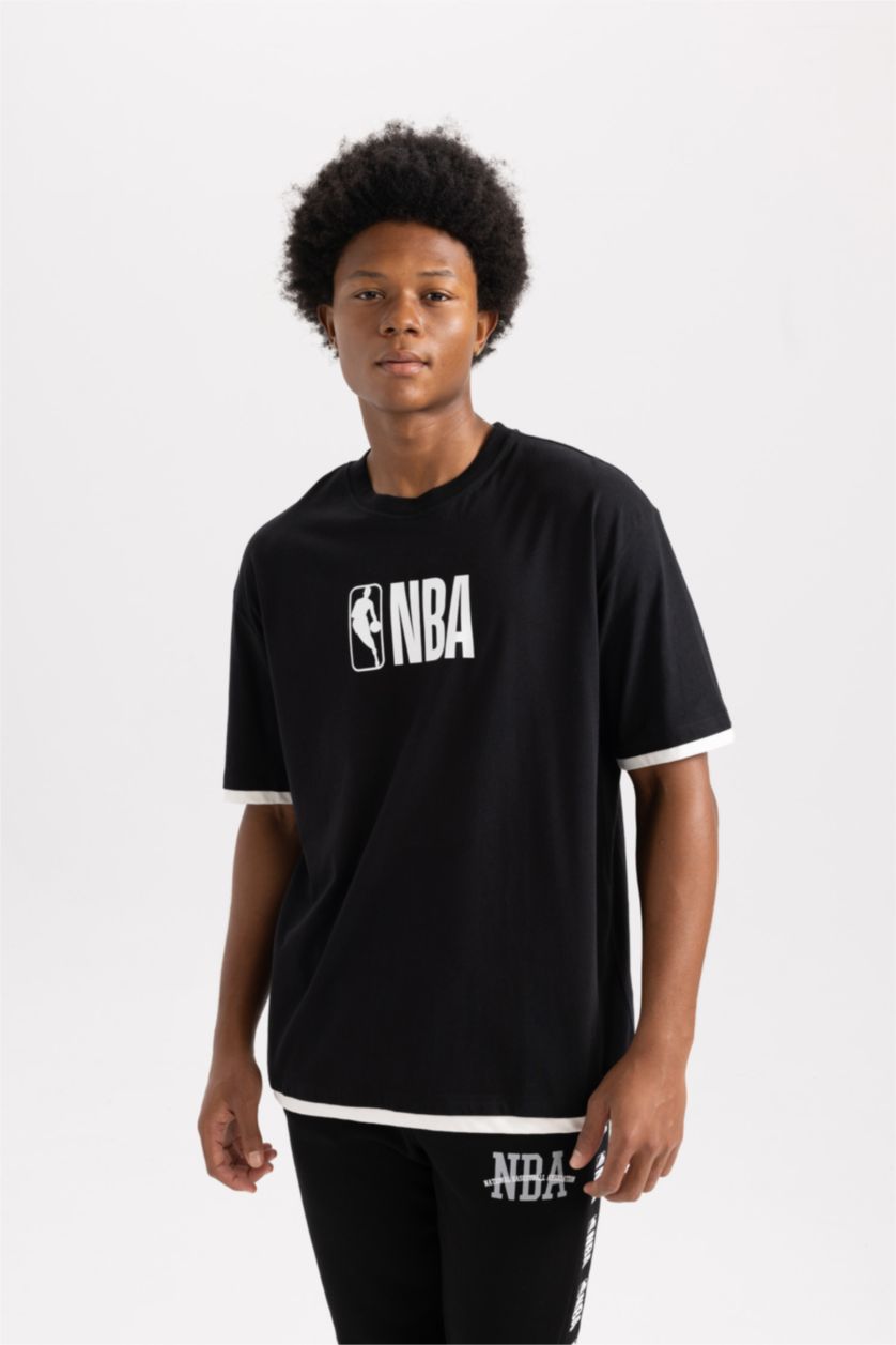 MAN Black Short Sleeve T-Shirt
