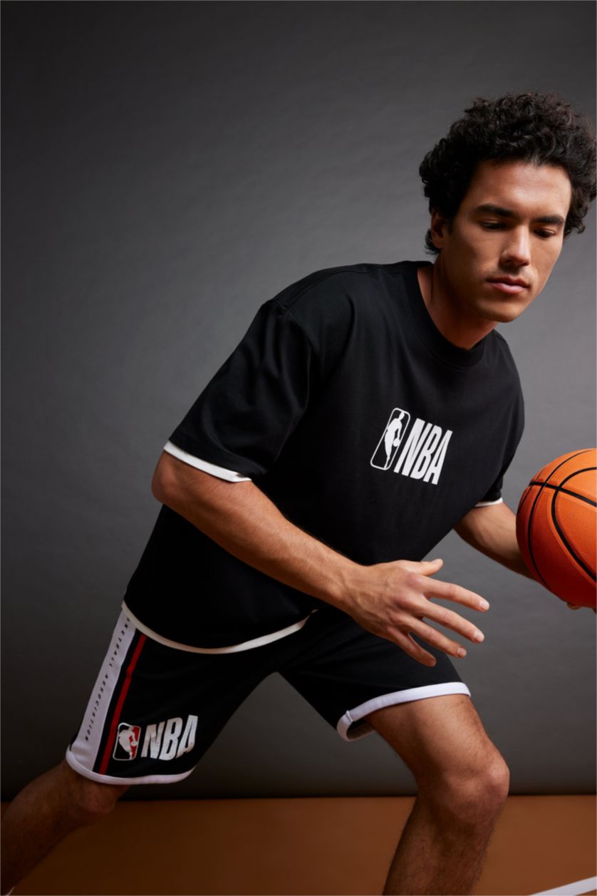 MAN Black Short Sleeve T-Shirt