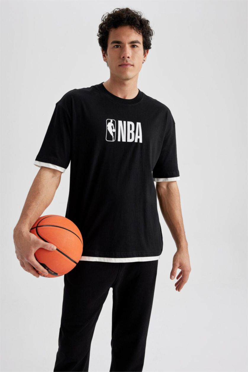 MAN Black Short Sleeve T-Shirt