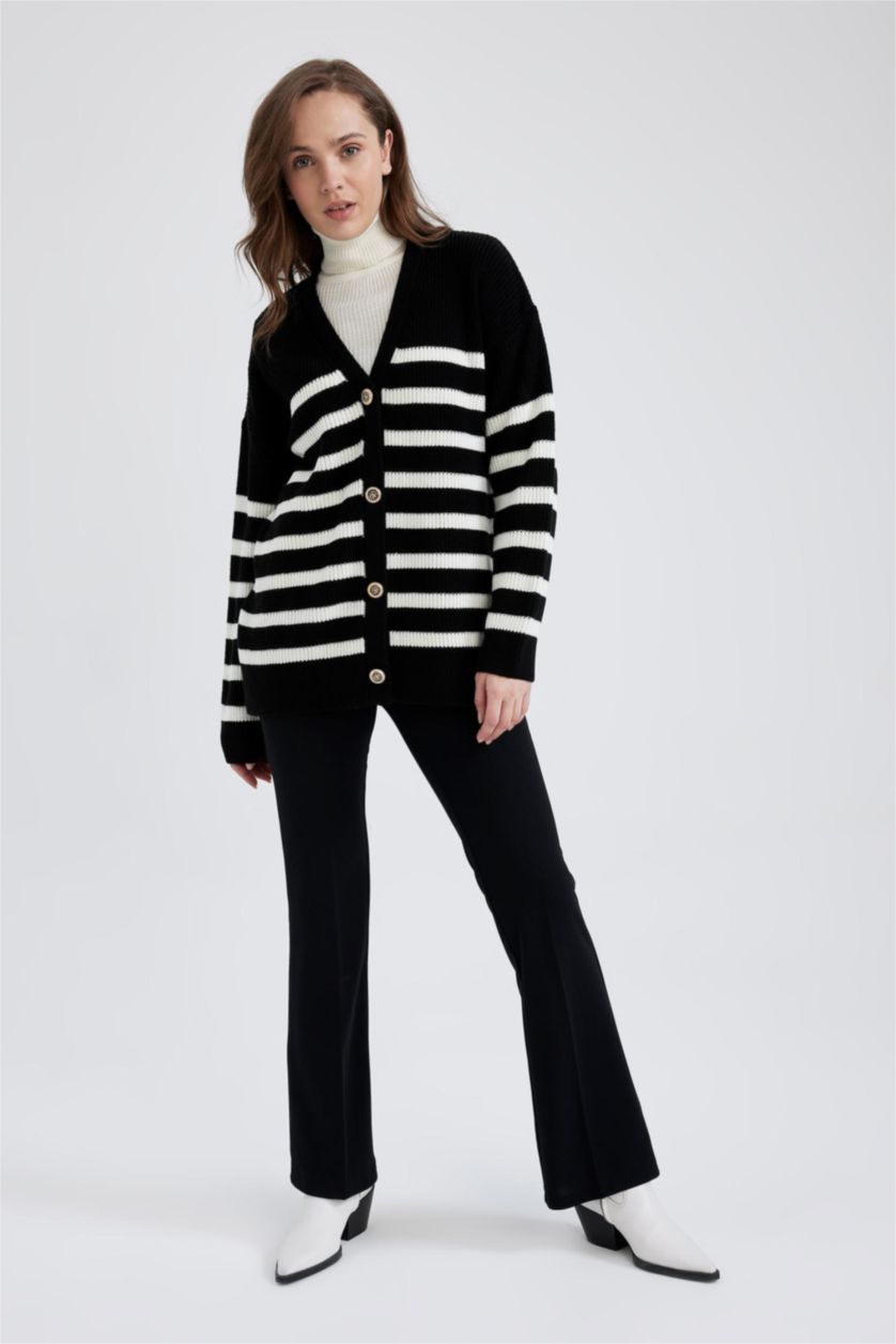 Woman Black Regular Fit Cardigan