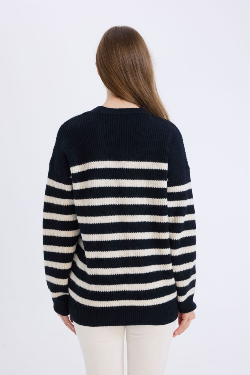 WOMAN NAVY Regular Fit V-Neck Striped Cardigan