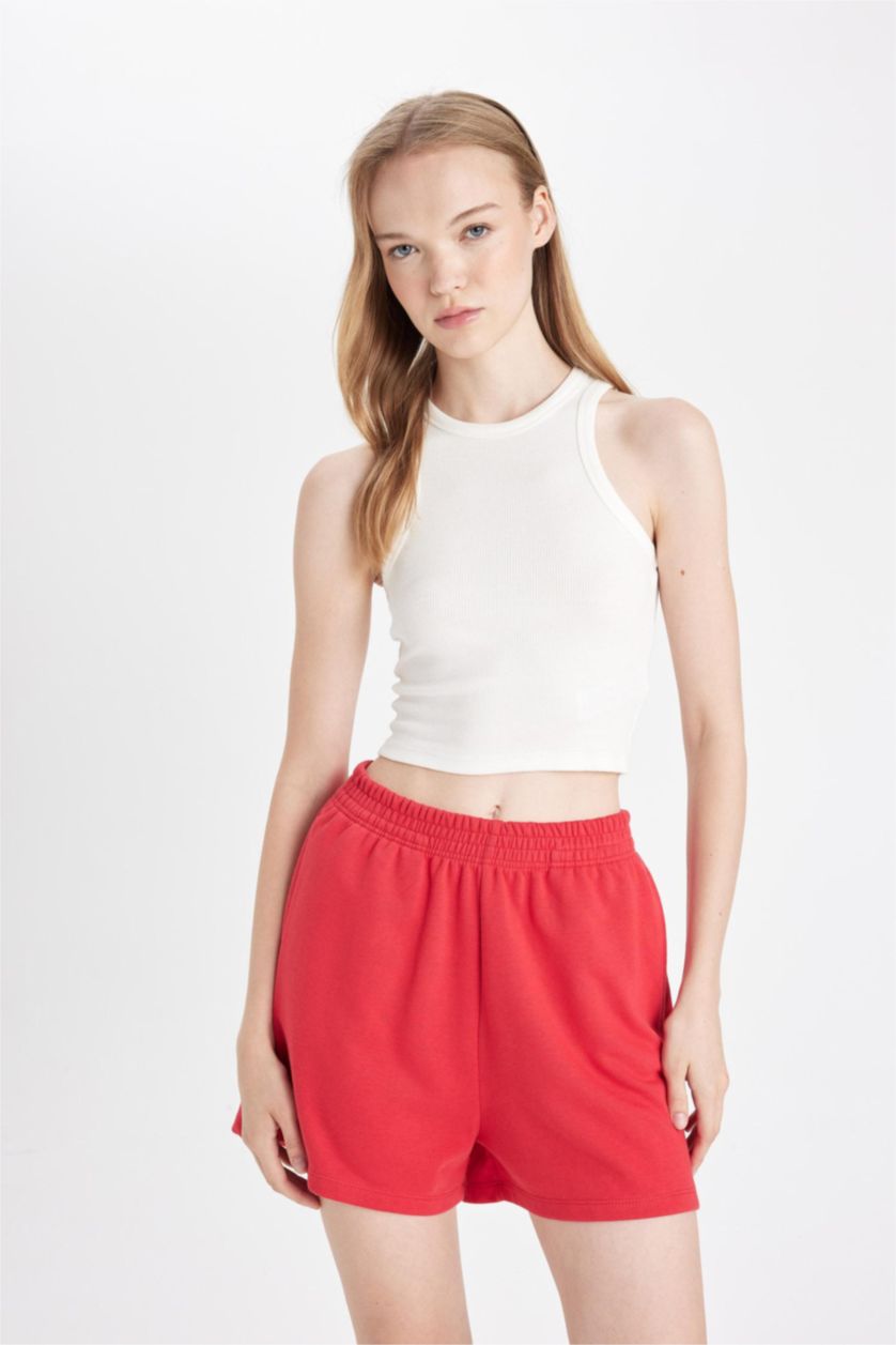 Kadın Kırmızı Regular Fit Beli Lastikli Basic Düz Şort