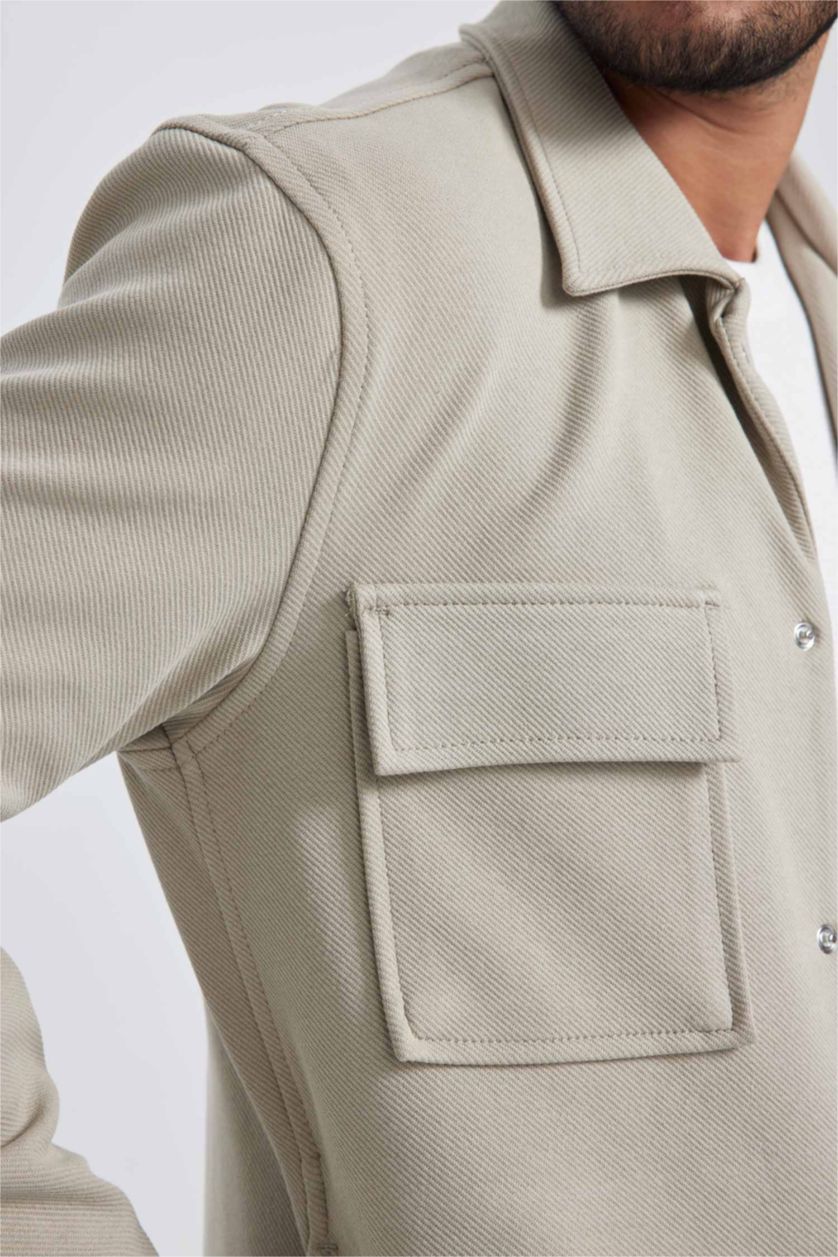 Мужчины Светлый хаки Куртка-рубашка стандартного кроя для мужчин