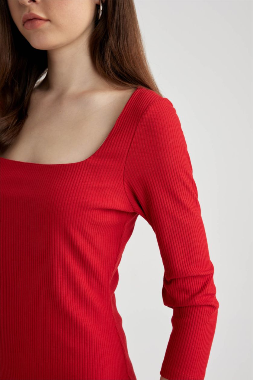 FEMME Rouge Robe À Manches Longues En Tricot Col Carré