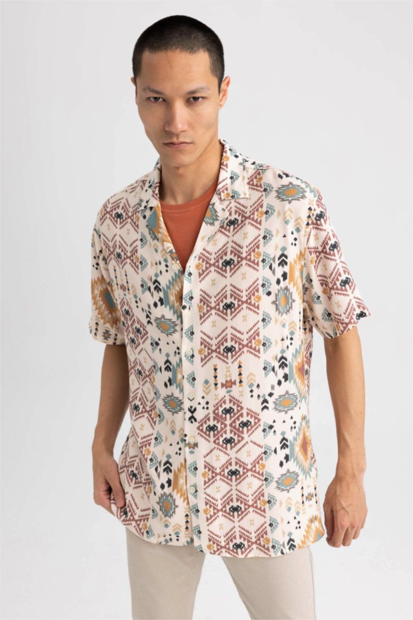 رجال بيج فاتح قميص نص كم مودرن فيت بياقة جاكيت