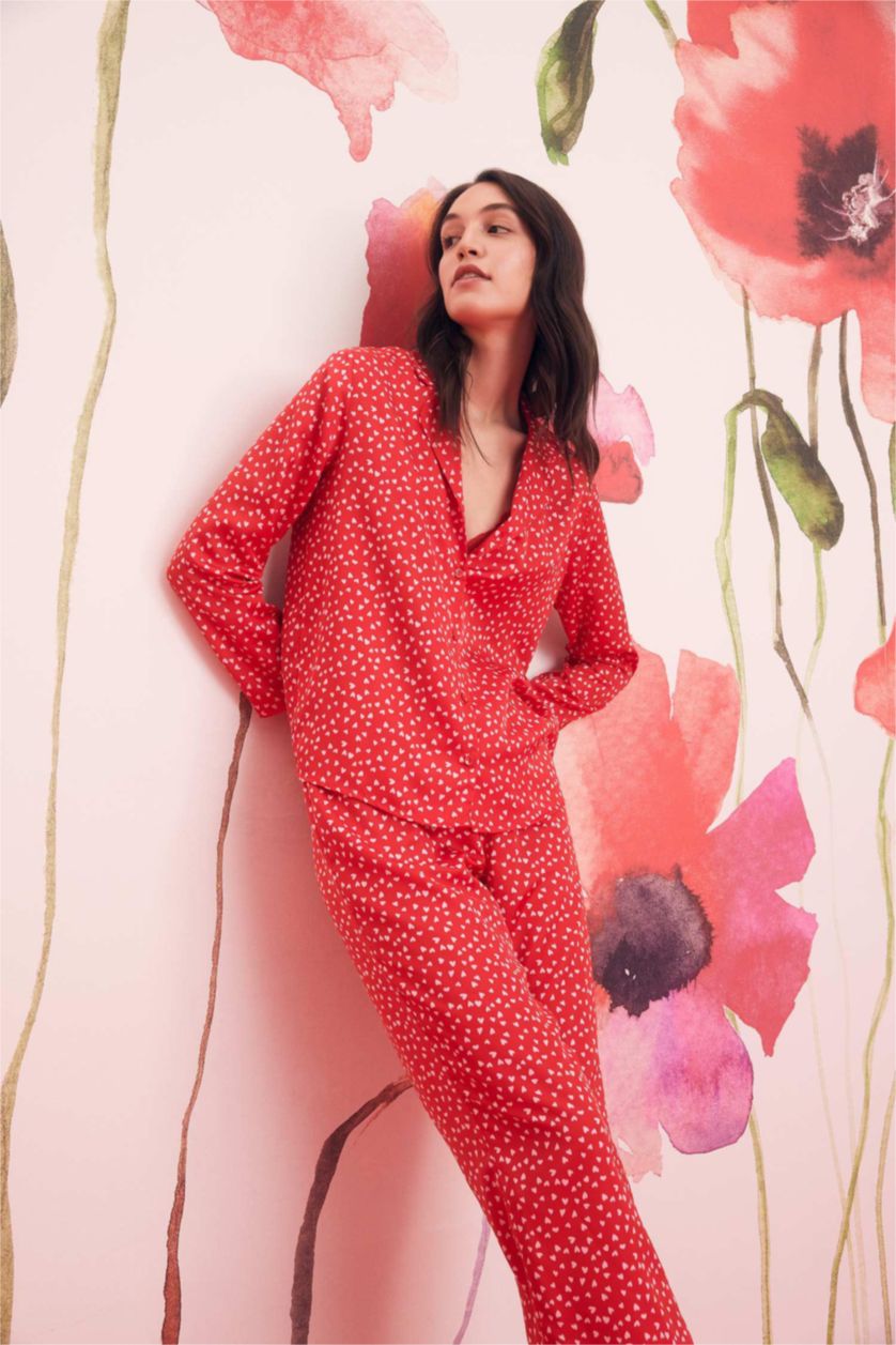 WOMAN Red Fall In Love Valentine Regular Fit Pajama Collar Heart Patterned Pajama Top