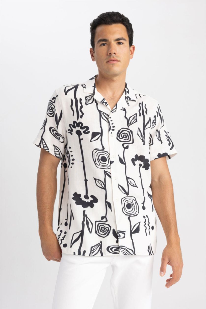 رجال اللون الرملي قميص قطن مطبوع قصة عادية