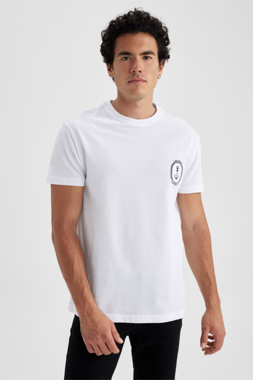 MAN White Regular Fit Crew Neck Printed Cotton T-Shirt