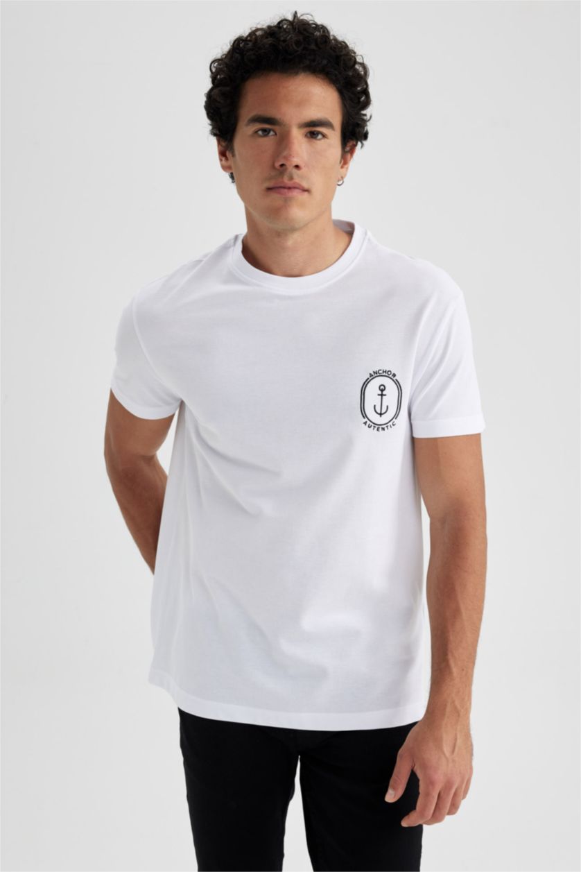 MAN White Regular Fit Crew Neck Printed Cotton T-Shirt